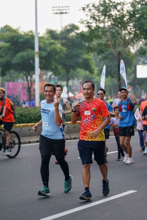 Race photo from NU SKIN RUNNING CLUB