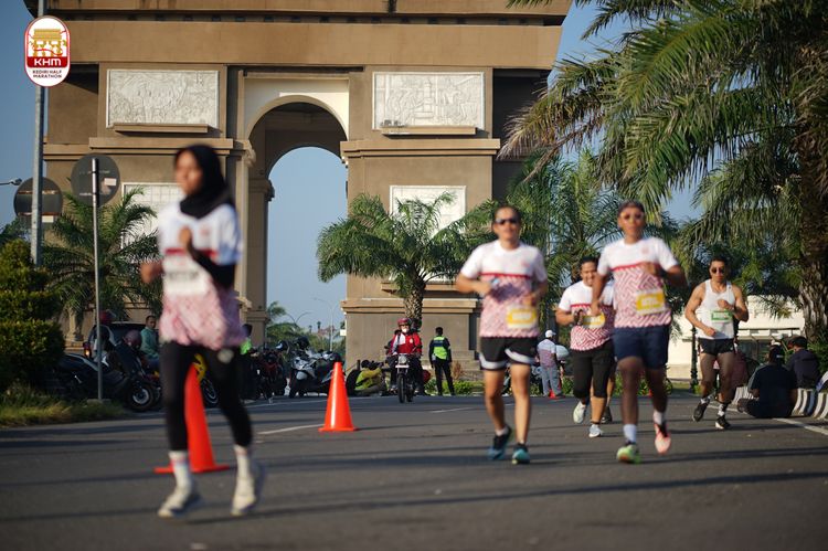 Race photo from Kediri Half Marathon 2024