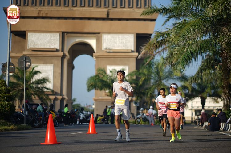 Race photo from Kediri Half Marathon 2024