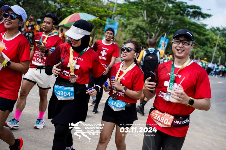 Race photo from Arutmin Borneo Run 2024