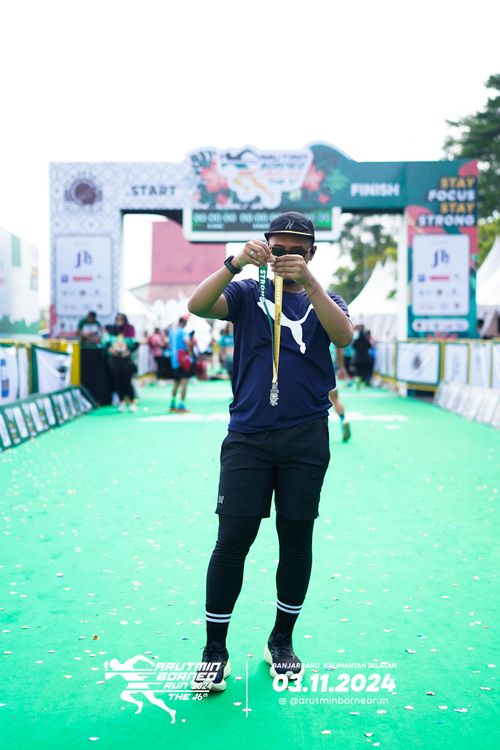 Race photo from Arutmin Borneo Run 2024