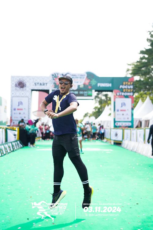 Race photo from Arutmin Borneo Run 2024