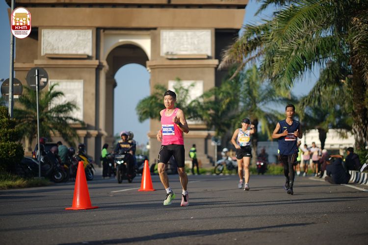 Race photo from Kediri Half Marathon 2024