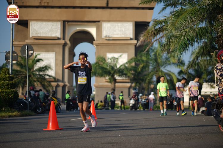 Race photo from Kediri Half Marathon 2024