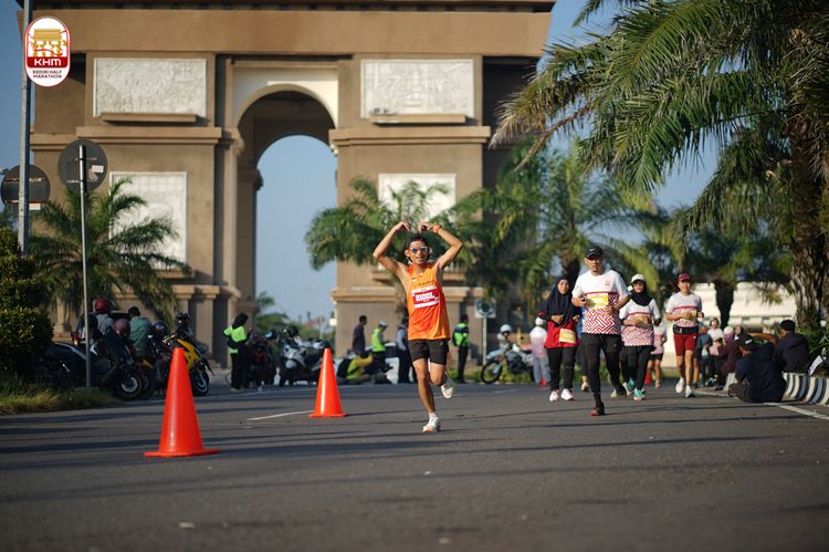 Race photo from Kediri Half Marathon 2024