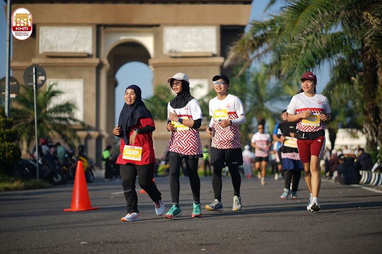 Race photo from Kediri Half Marathon 2024
