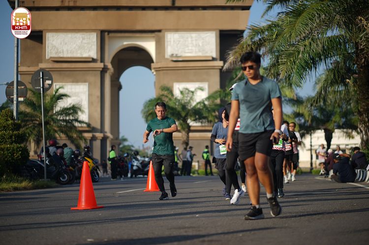 Race photo from Kediri Half Marathon 2024