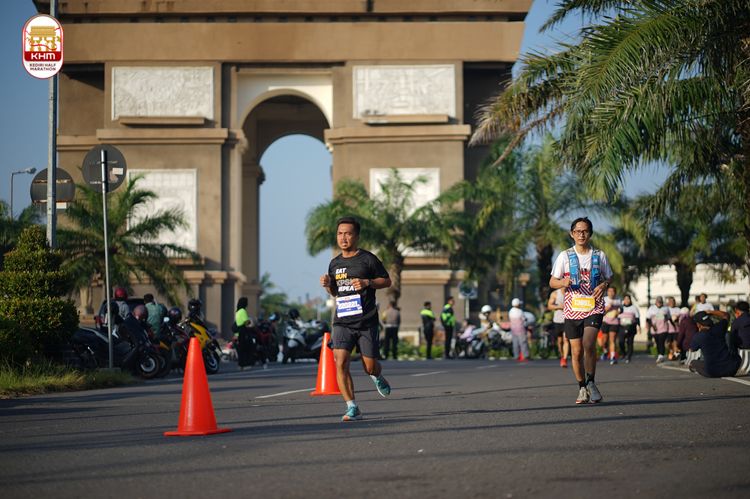 Race photo from Kediri Half Marathon 2024