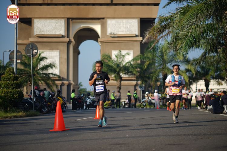 Race photo from Kediri Half Marathon 2024