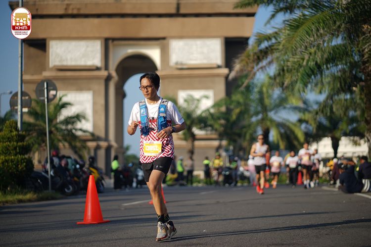 Race photo from Kediri Half Marathon 2024