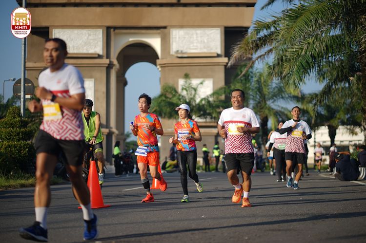 Race photo from Kediri Half Marathon 2024