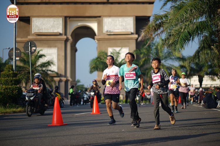 Race photo from Kediri Half Marathon 2024