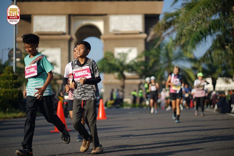 Race photo from Kediri Half Marathon 2024