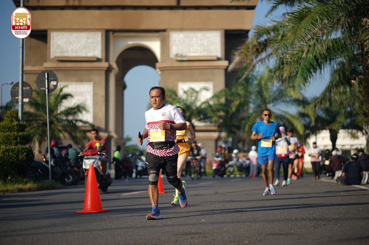 Race photo from Kediri Half Marathon 2024