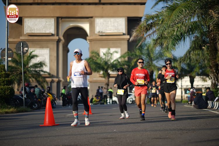 Race photo from Kediri Half Marathon 2024