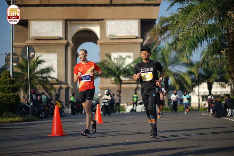 Race photo from Kediri Half Marathon 2024