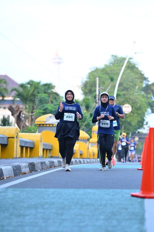 Race photo from KEMLU RUN 2025