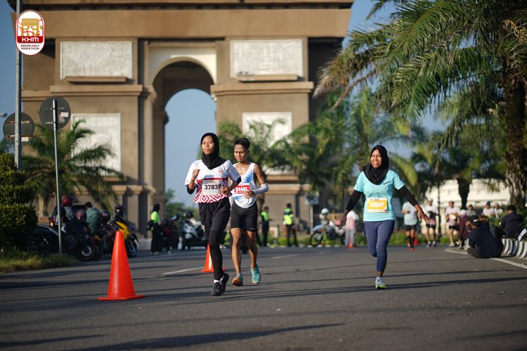 Race photo from Kediri Half Marathon 2024