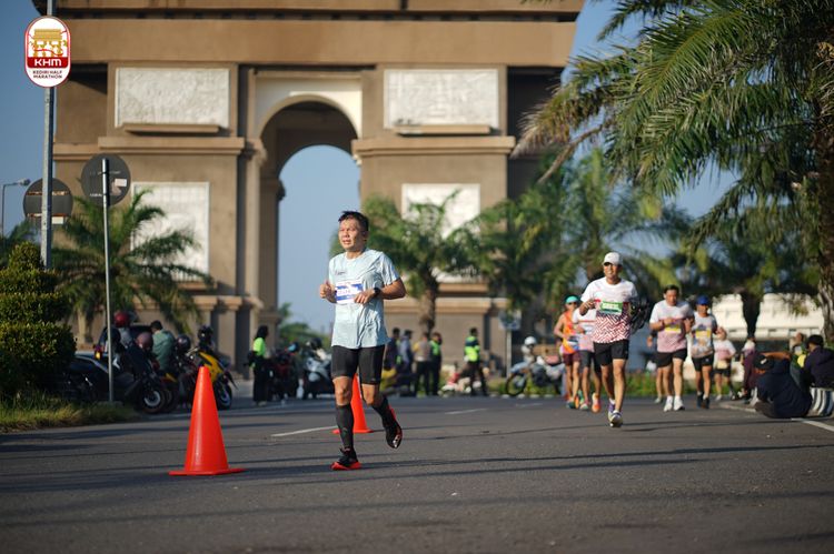 Race photo from Kediri Half Marathon 2024