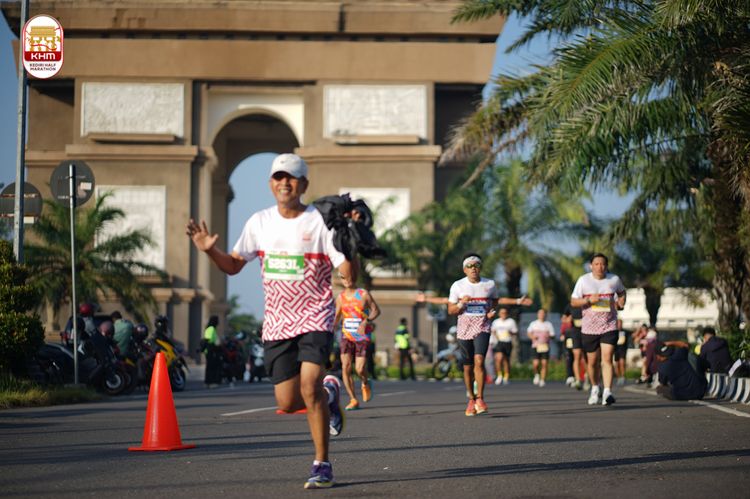 Race photo from Kediri Half Marathon 2024