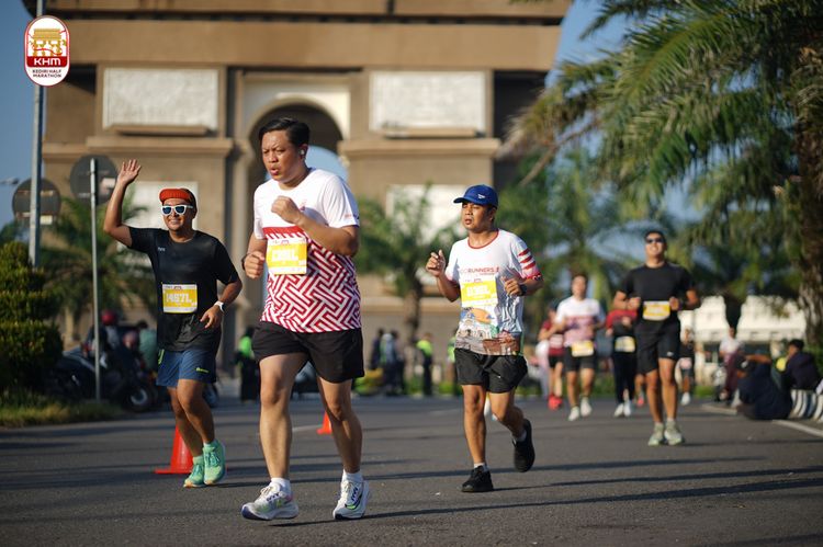 Race photo from Kediri Half Marathon 2024