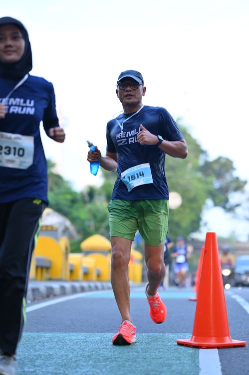 Race photo from KEMLU RUN 2025
