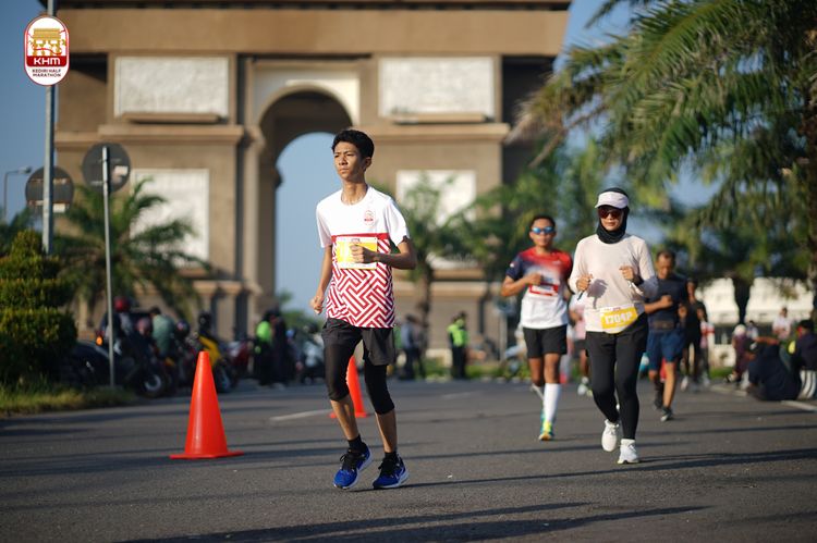 Race photo from Kediri Half Marathon 2024