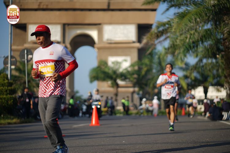Race photo from Kediri Half Marathon 2024