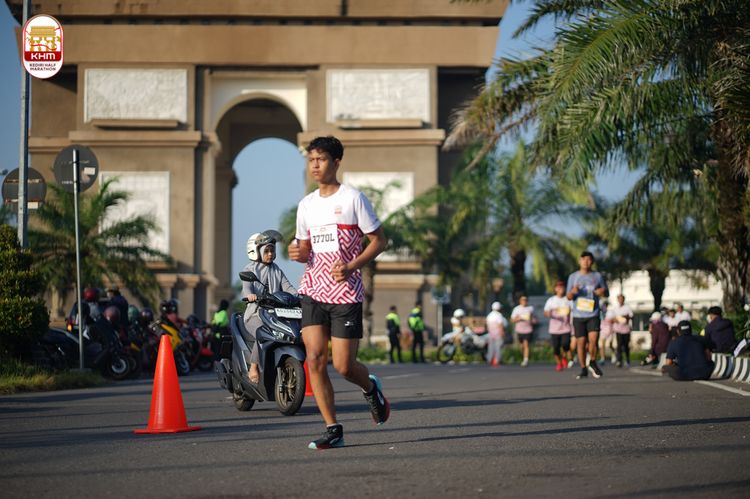 Race photo from Kediri Half Marathon 2024