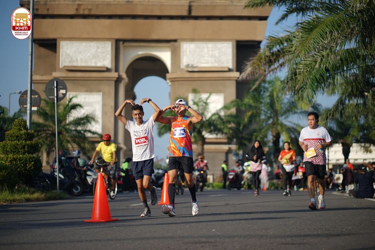Race photo from Kediri Half Marathon 2024