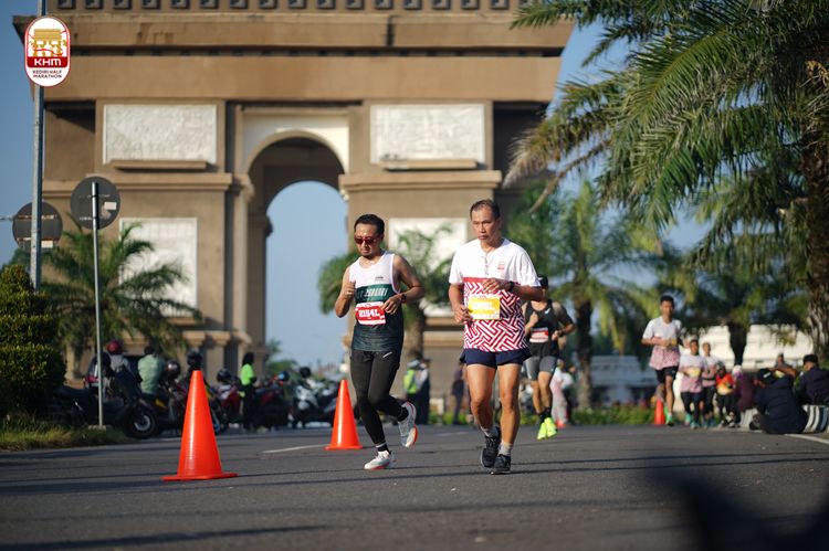 Race photo from Kediri Half Marathon 2024