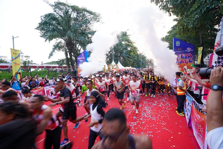 Race photo from NOTARACE 2025