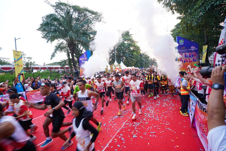 Race photo from NOTARACE 2025