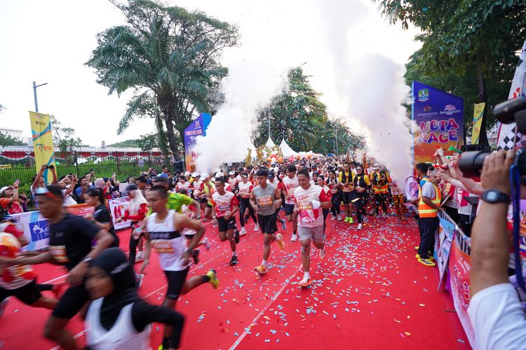 Race photo from NOTARACE 2025