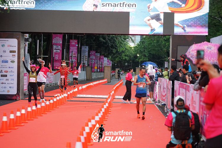 Race photo from Smartfren Run 2024