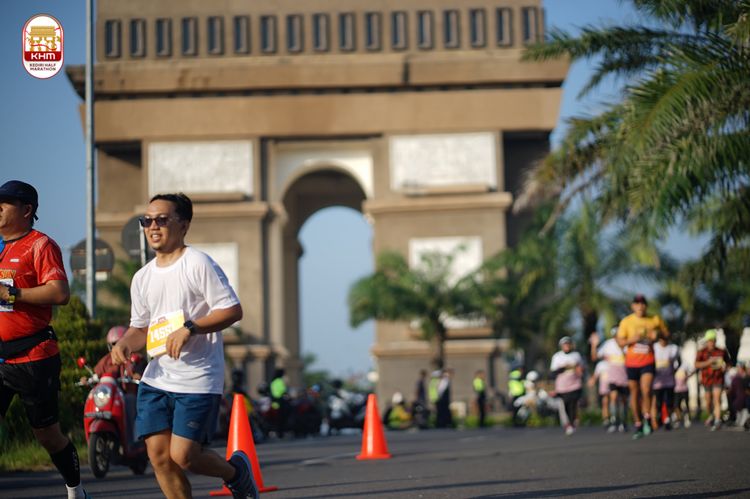 Race photo from Kediri Half Marathon 2024