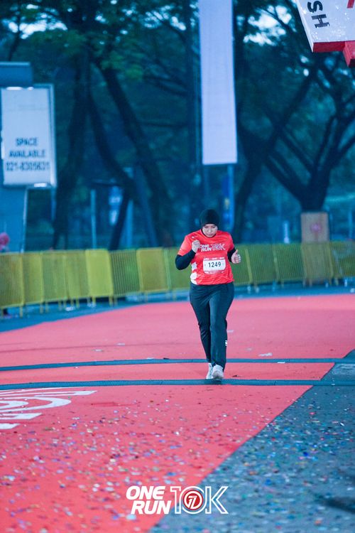 Race photo from ONE RUN 10K 2025