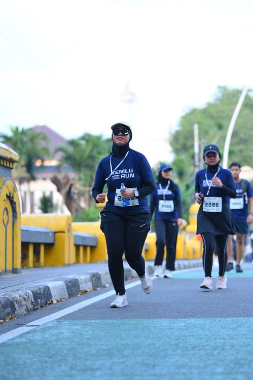 Race photo from KEMLU RUN 2025