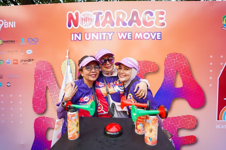 Race photo from NOTARACE 2025