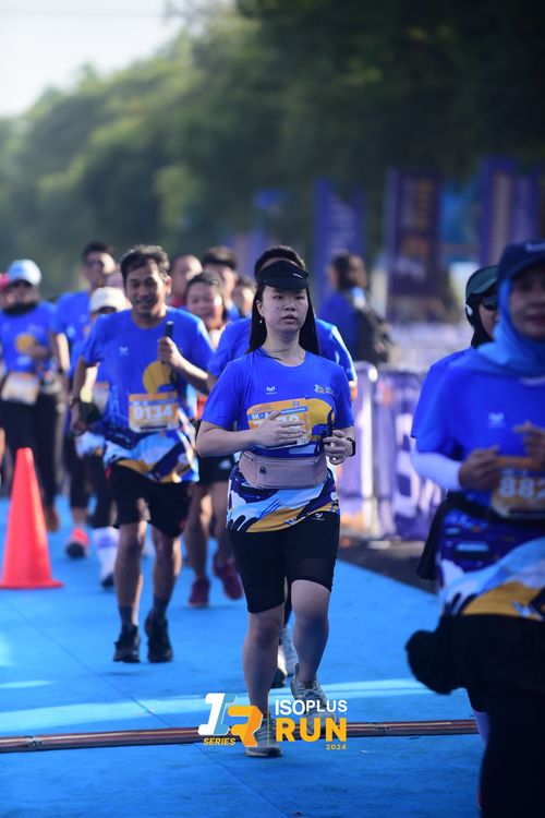 Race photo from Isoplus Run 2024 Surabaya