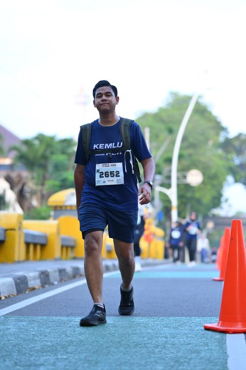 Race photo from KEMLU RUN 2025