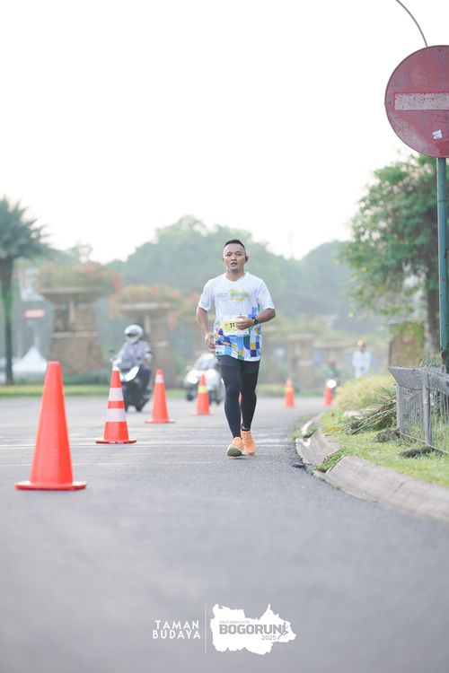 Race photo from Taman Budaya x BOGORUN 2025