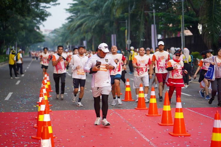 Race photo from NOTARACE 2025