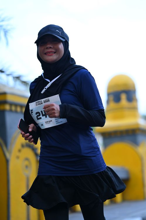 Race photo from KEMLU RUN 2025