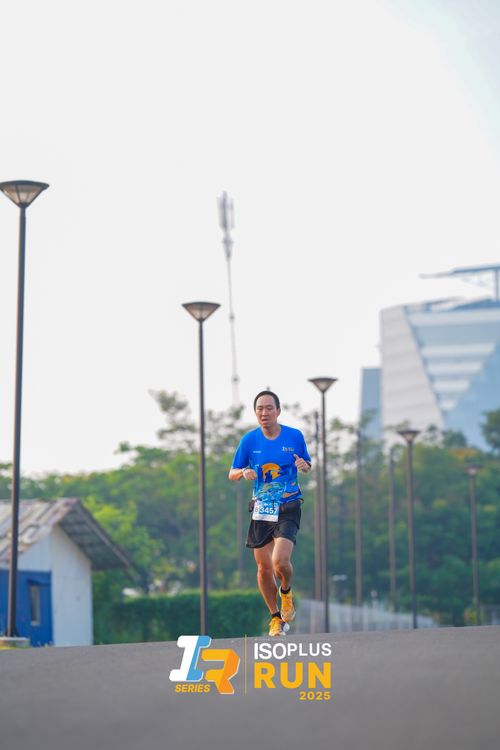 Race photo from ISOPLUS RUN 2025 - JAKARTA