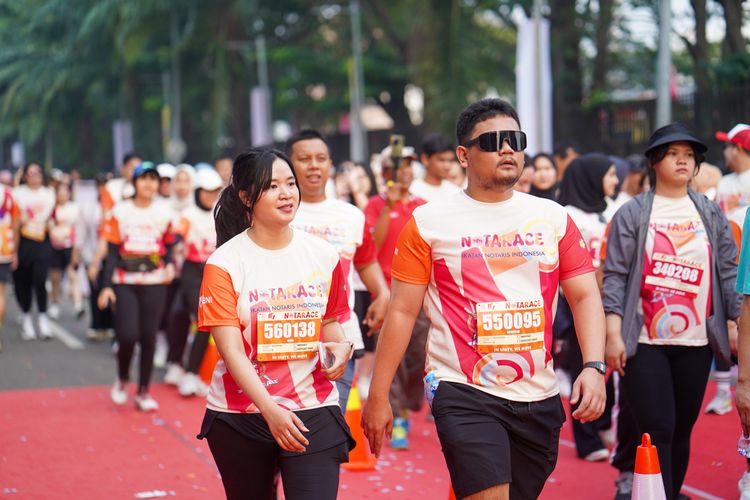 Race photo from NOTARACE 2025