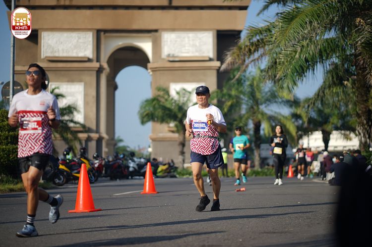 Race photo from Kediri Half Marathon 2024
