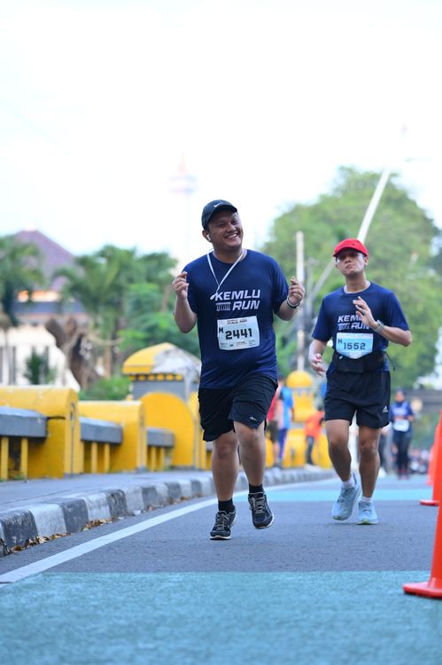 Race photo from KEMLU RUN 2025