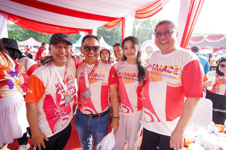 Race photo from NOTARACE 2025