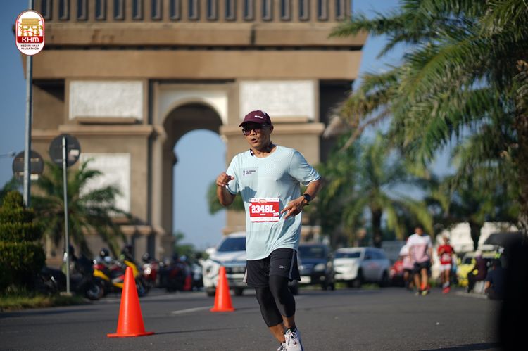 Race photo from Kediri Half Marathon 2024